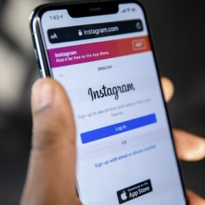 Mengetahui Pemilik Akun Fake Instagram